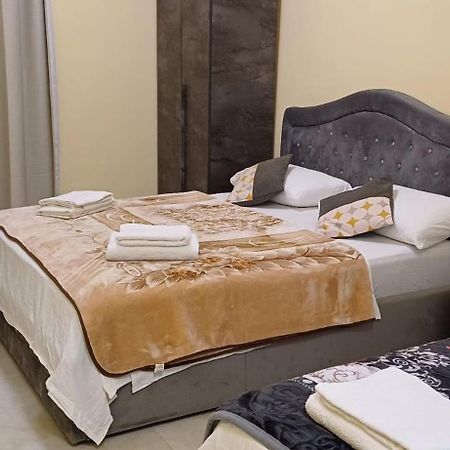 Termini Gioberti Bed & Breakfast Rome Bagian luar foto