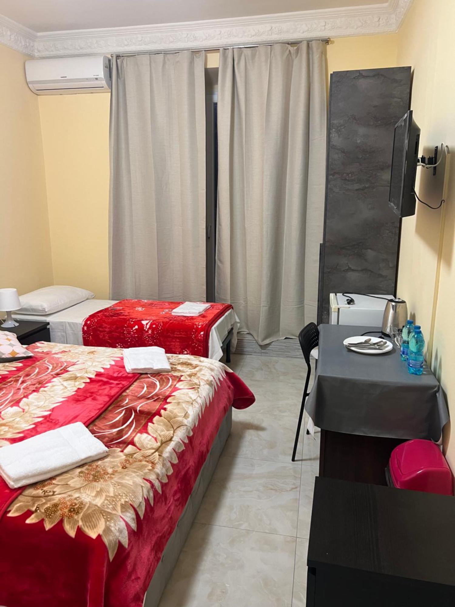 Termini Gioberti Bed & Breakfast Rome Bagian luar foto